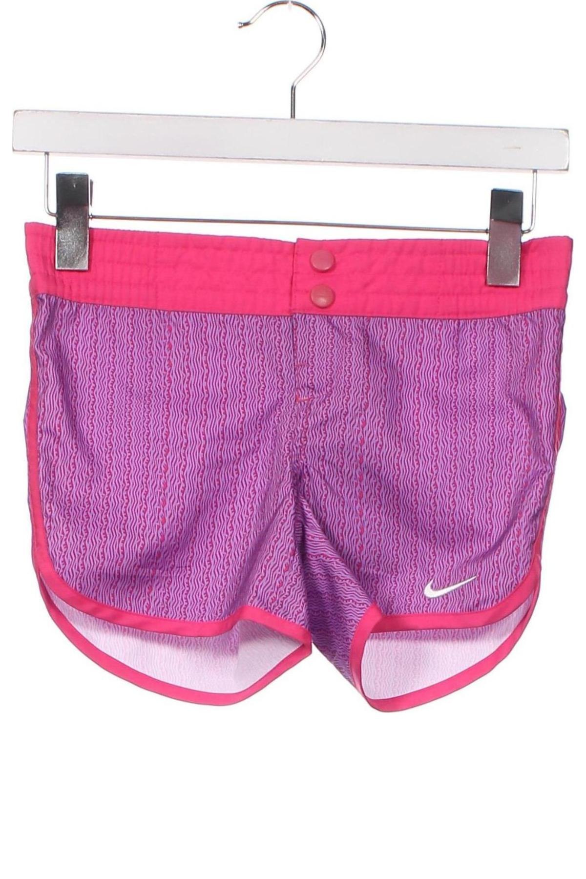 Παιδικό κοντό παντελόνι Nike, Μέγεθος 6-7y/ 122-128 εκ., Χρώμα Πολύχρωμο, Τιμή 15,04 €