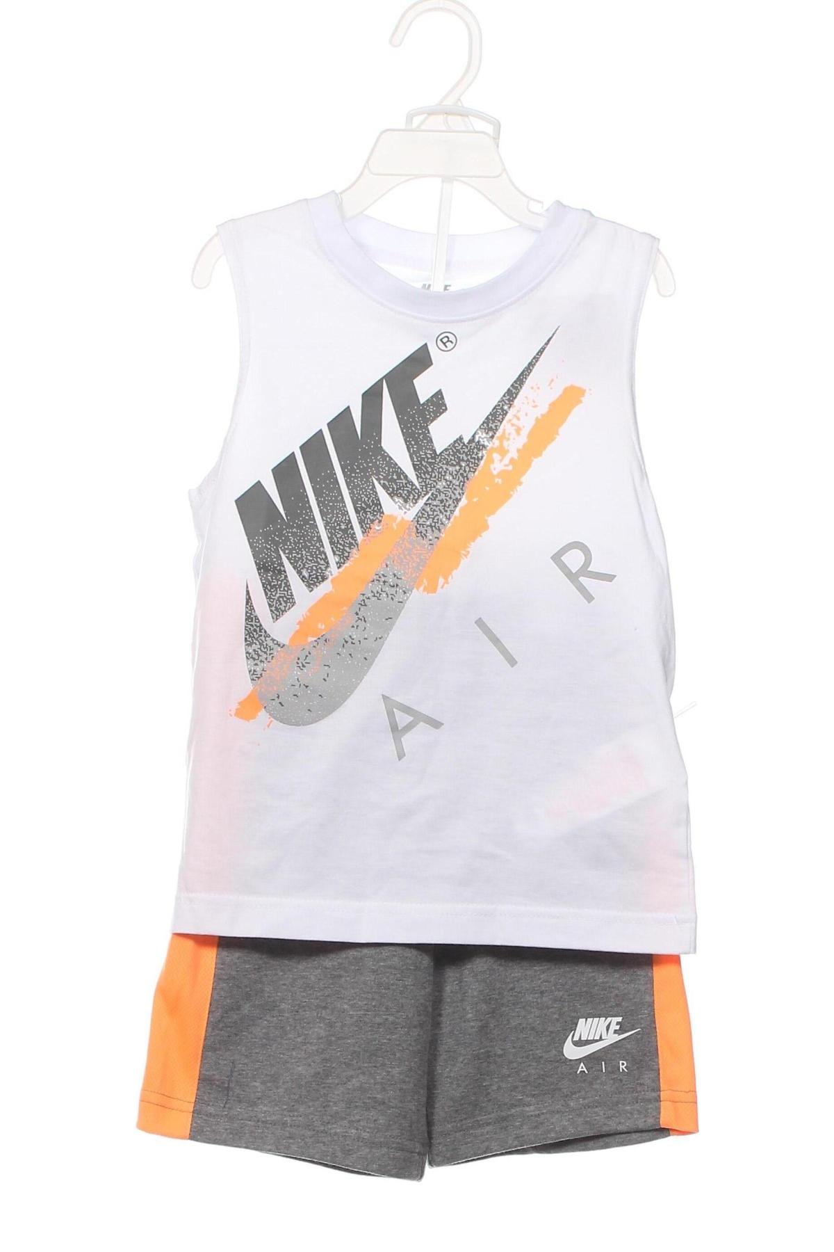 Παιδικό σύνολο Nike, Μέγεθος 5-6y/ 116-122 εκ., Χρώμα Πολύχρωμο, Τιμή 40,72 €