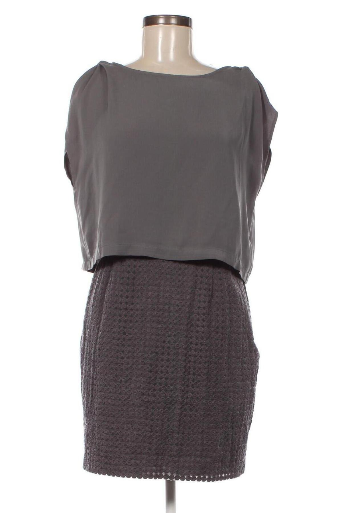Kleid Kiomi, Größe M, Farbe Grau, Preis € 13,50