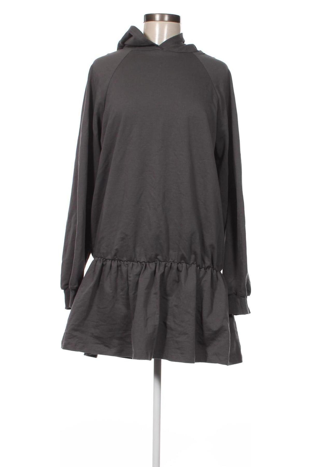 Kleid Trendyol, Größe M, Farbe Grau, Preis € 19,37