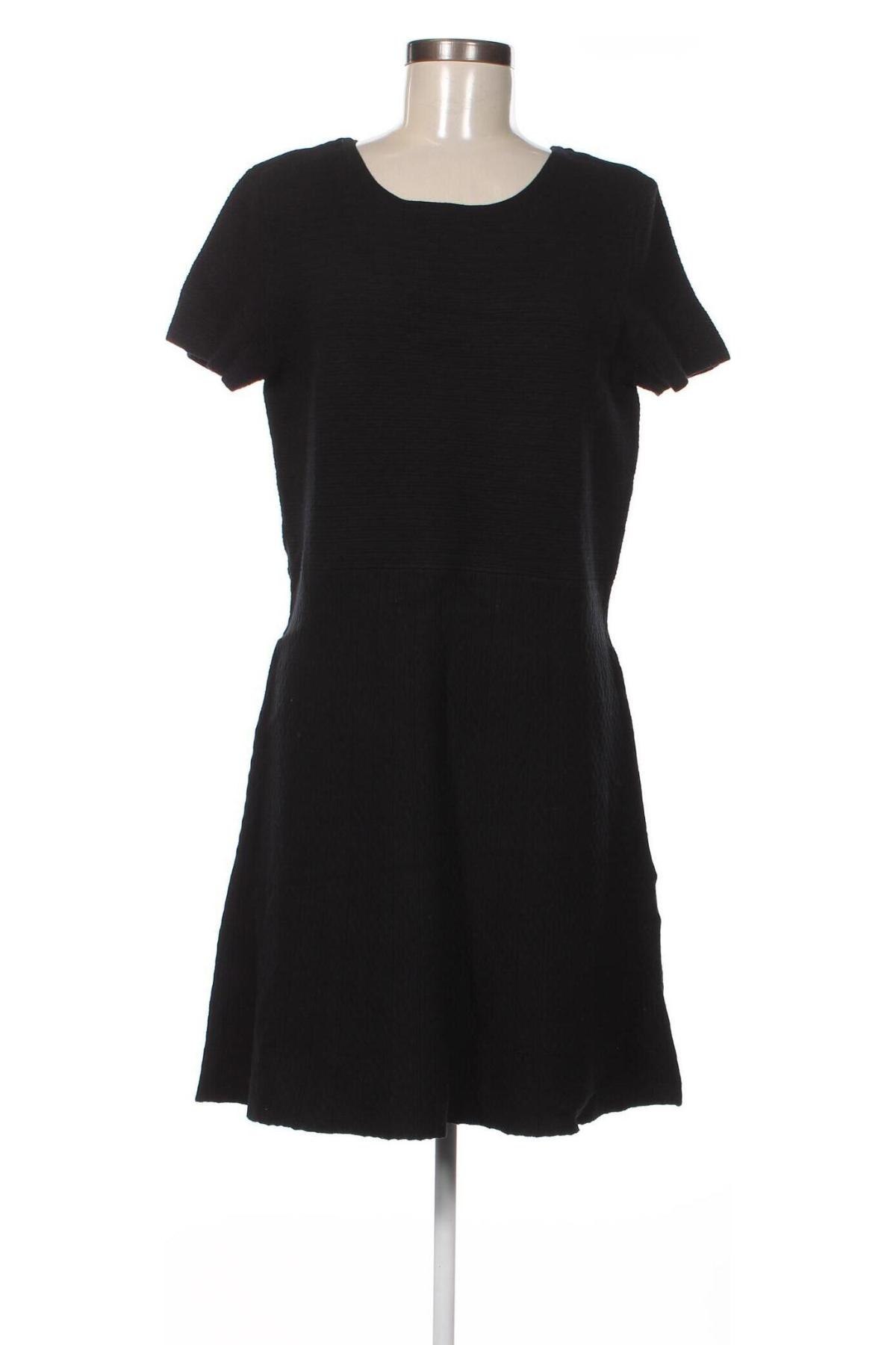 Kleid Un Deux Trois, Größe L, Farbe Schwarz, Preis 74,22 €