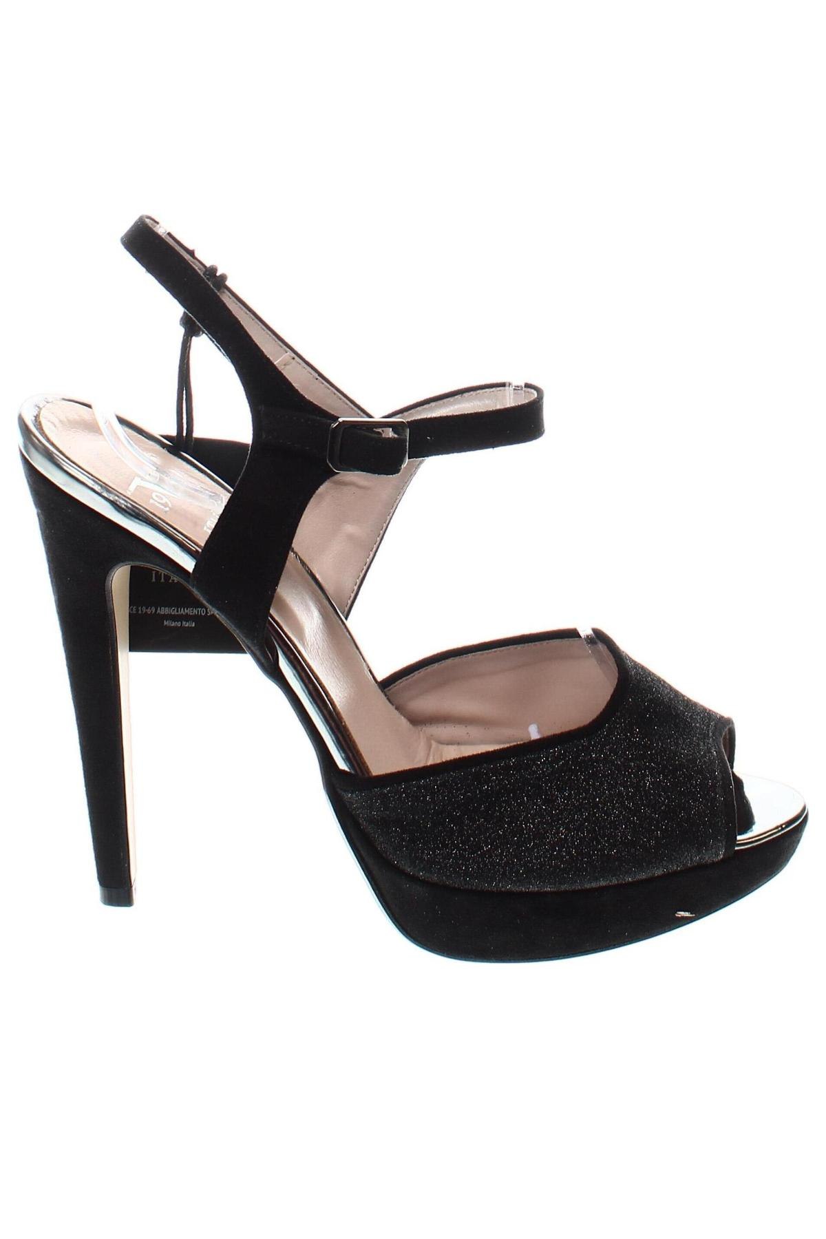 Sandale Versace 19.69 abbigliamento sportivo, Mărime 39, Culoare Negru, Preț 362,37 Lei