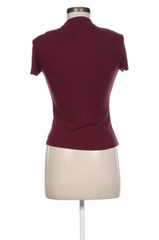Dámská halenka Bershka, Velikost M, Barva Červená, Cena  169,00 Kč