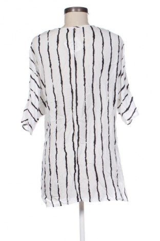 Damen Shirt Doca, Größe M, Farbe Mehrfarbig, Preis 4,99 €