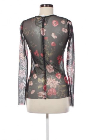 Damen Shirt Stradivarius, Größe M, Farbe Mehrfarbig, Preis 5,99 €