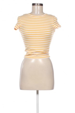 Tricou de femei Cropp, Mărime S, Culoare Multicolor, Preț 45,95 Lei