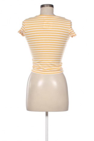 Tricou de femei Cropp, Mărime S, Culoare Multicolor, Preț 45,95 Lei