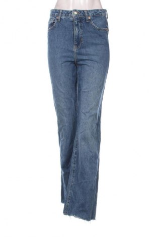 Damskie jeansy Clockhouse, Rozmiar M, Kolor Niebieski, Cena 95,99 zł