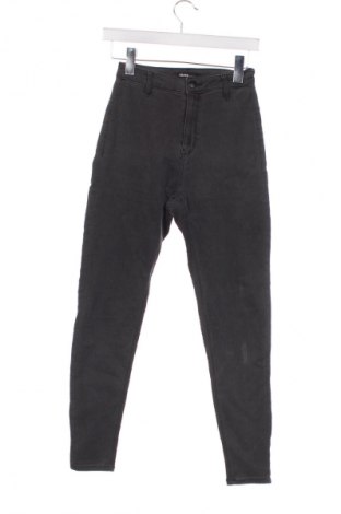 Damen Jeans Cropp, Größe M, Farbe Grau, Preis € 12,99