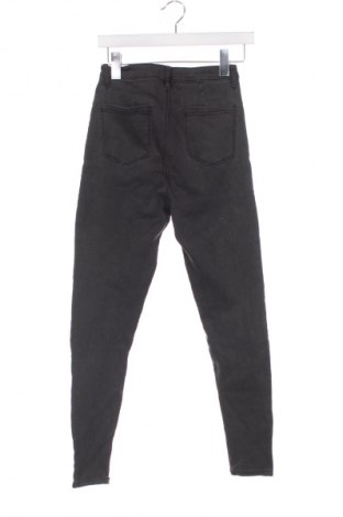 Damen Jeans Cropp, Größe M, Farbe Grau, Preis € 12,99