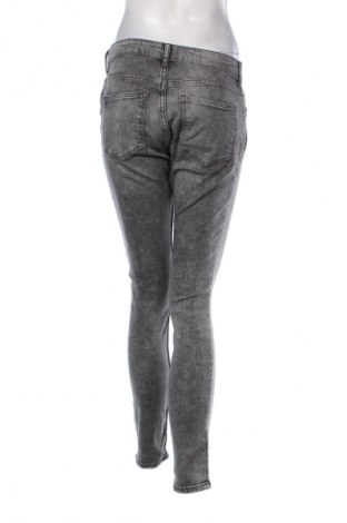 Damskie jeansy H&M, Rozmiar M, Kolor Szary, Cena 21,99 zł