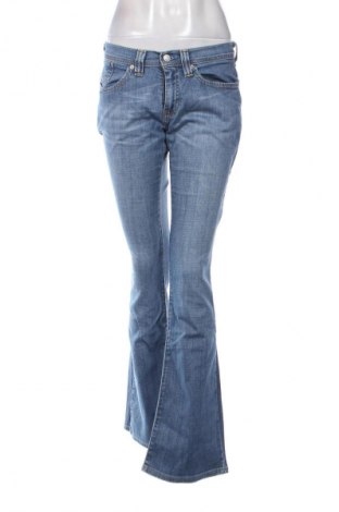 Дамски дънки Levi's, Размер M, Цвят Син, Цена 74,82 лв.