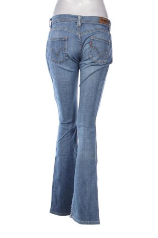 Дамски дънки Levi's, Размер M, Цвят Син, Цена 74,82 лв.