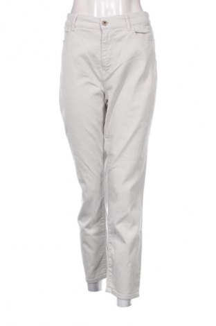 Damen Jeans Marc Cain, Größe XL, Farbe Beige, Preis € 41,99
