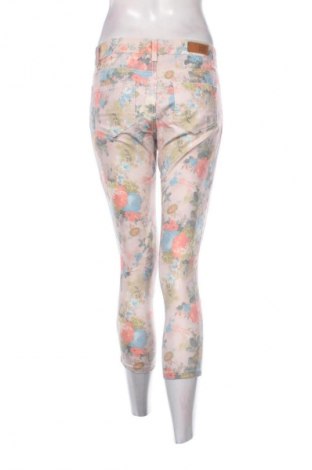 Blugi de femei Vero Moda, Mărime S, Culoare Multicolor, Preț 155,54 Lei