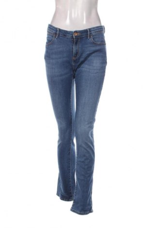 Γυναικείο Τζίν Wrangler, Μέγεθος M, Χρώμα Μπλέ, Τιμή 47,99 €