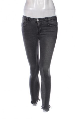 Damen Jeans Zara, Größe M, Farbe Schwarz, Preis 33,12 €