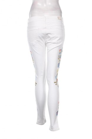 Damen Jeans Zara Trafaluc, Größe M, Farbe Mehrfarbig, Preis 14,00 €
