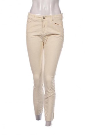 Damen Cordhose Motivi, Größe M, Farbe Ecru, Preis 15,99 €