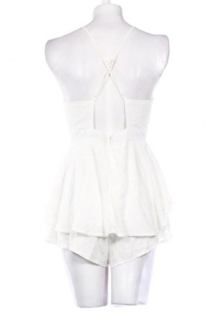 Kurzer Damenoverall Boohoo, Größe M, Farbe Weiß, Preis € 37,42