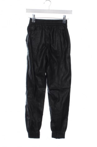 Damenhose Bershka, Größe XS, Farbe Schwarz, Preis 8,99 €
