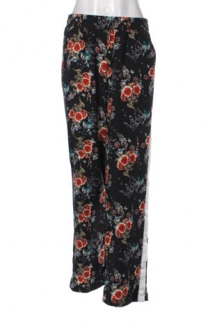 Pantaloni de femei C&A, Mărime M, Culoare Multicolor, Preț 73,96 Lei