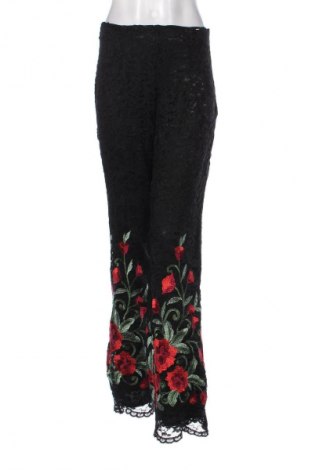 Pantaloni de femei Guess, Mărime M, Culoare Multicolor, Preț 191,25 Lei