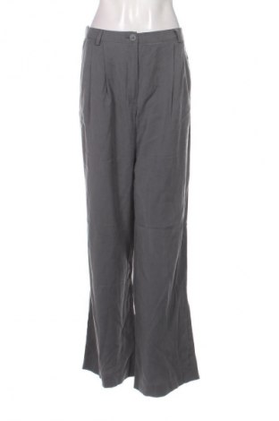 Damenhose Jake, Größe M, Farbe Grau, Preis 18,99 €