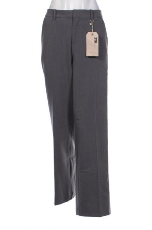 Pantaloni de femei Stradivarius, Mărime M, Culoare Gri, Preț 194,50 Lei
