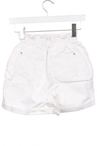 Kinder Shorts Reserved, Größe 10-11y/ 146-152 cm, Farbe Weiß, Preis 5,99 €