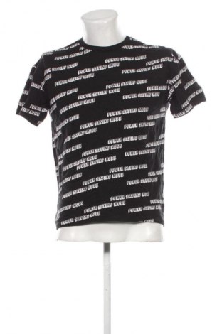 Pánské tričko  Bershka, Velikost S, Barva Černá, Cena  129,00 Kč