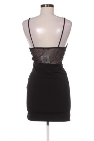 Kleid Bershka, Größe M, Farbe Schwarz, Preis 18,11 €
