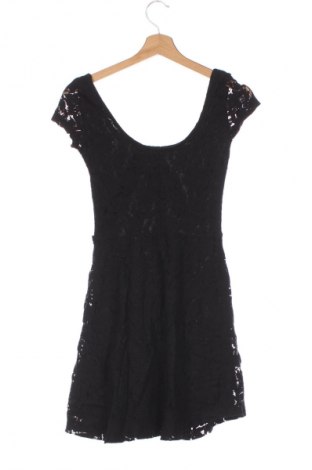 Šaty  Bershka, Veľkosť XS, Farba Čierna, Cena  10,95 €