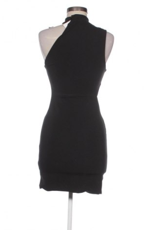 Šaty  Bershka, Velikost M, Barva Černá, Cena  139,00 Kč