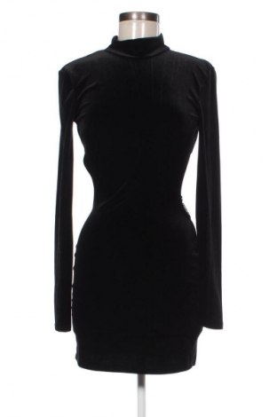 Kleid Bershka, Größe M, Farbe Schwarz, Preis 20,80 €
