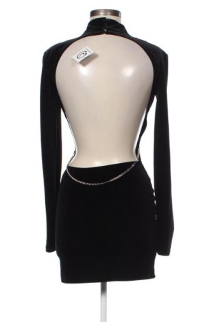 Kleid Bershka, Größe M, Farbe Schwarz, Preis 20,80 €