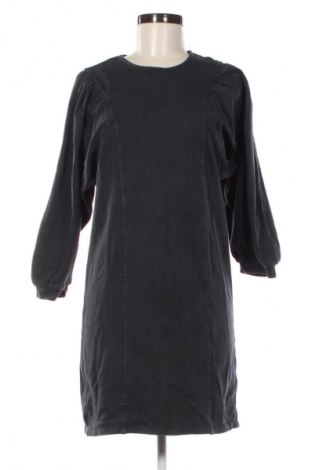 Kleid Bershka, Größe M, Farbe Grau, Preis € 8,07