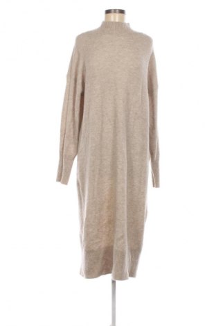 Kleid C&A, Größe M, Farbe Beige, Preis 9,99 €