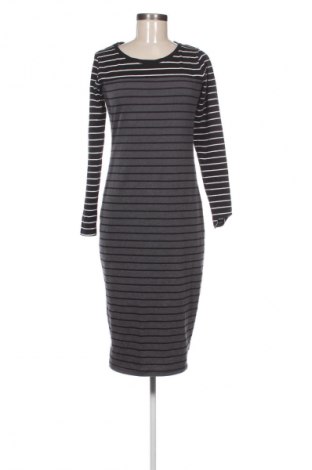 Kleid Eksept, Größe M, Farbe Mehrfarbig, Preis 14,99 €
