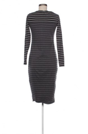 Kleid Eksept, Größe M, Farbe Mehrfarbig, Preis 14,99 €