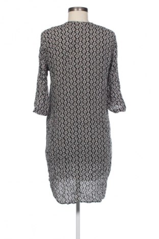 Kleid H&M, Größe M, Farbe Mehrfarbig, Preis 15,40 €