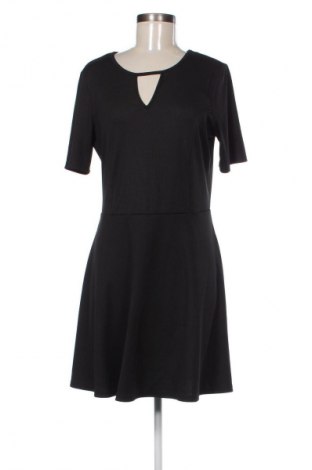 Kleid H&M Divided, Größe XL, Farbe Schwarz, Preis 23,08 €