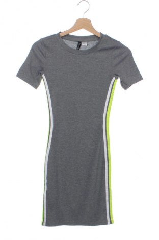 Kleid H&M Divided, Größe XS, Farbe Grau, Preis € 11,99