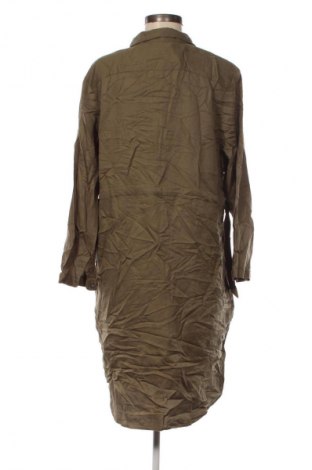 Kleid Lee, Größe M, Farbe Grün, Preis 22,99 €