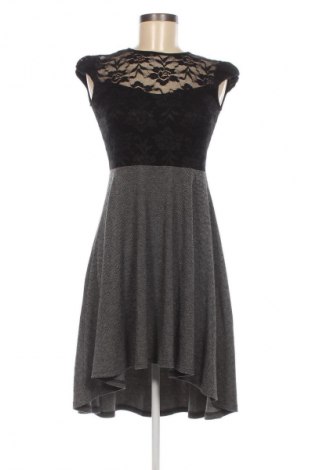 Kleid Lilia, Größe S, Farbe Mehrfarbig, Preis 13,99 €