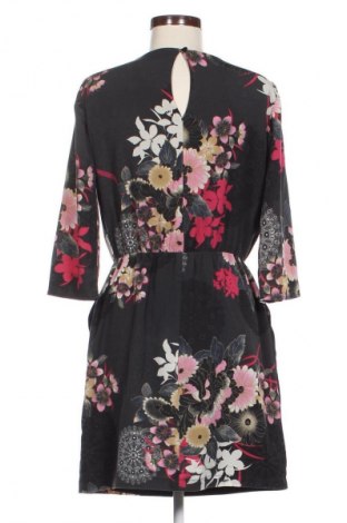 Šaty  Limited Collection, Veľkosť M, Farba Viacfarebná, Cena  8,95 €