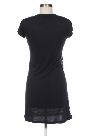 Kleid Philip Russel, Größe S, Farbe Mehrfarbig, Preis 18,99 €
