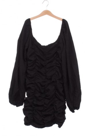 Kleid Pretty Little Thing, Größe M, Farbe Schwarz, Preis € 32,99