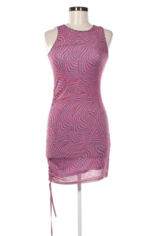 Kleid Pull&Bear, Größe M, Farbe Mehrfarbig, Preis 9,14 €