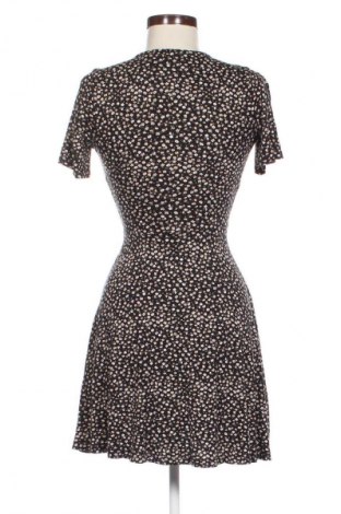 Sukienka Pull&Bear, Rozmiar S, Kolor Kolorowy, Cena 47,99 zł